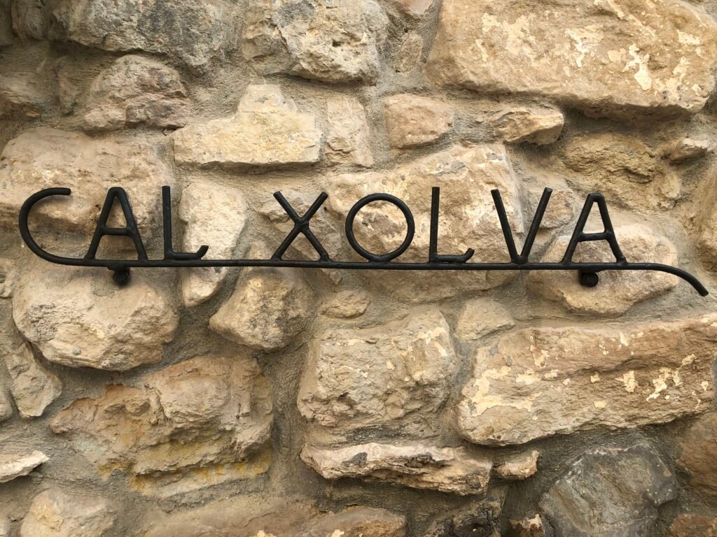 Façana de pedra de Cal Xolva a Llardecans