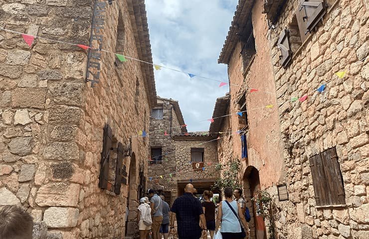 Carrers empedrats del poble de Siurana