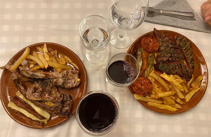 Dinar en un restaurant de Siurana