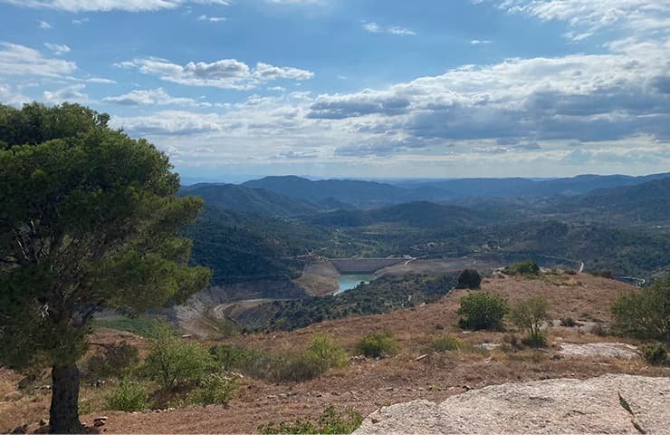 Vistes del pantà de Siurana des del poble